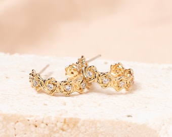 Vintage Rose Huggie | 925 Silver Gold Plated | CZ Floral Wrap Hoop | Helix Lobe Piercing | Romantic Pair