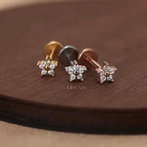 Piercing petite hélice - boucle d'oreille cartilage fleur - piercing lambi - 16G - 18G - 20G - épingle - dos plat - bijoux Tragus - clou de nez