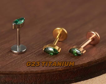 G23 Titanium Emerald Nose Stud: Threadless Push Pin Piercing