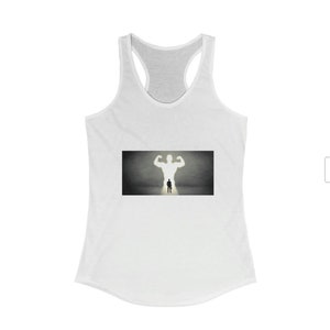 Tops, camiseta branca e forte