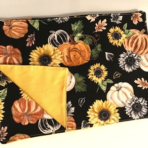 Fall Botanical Placemats, Pumpkin Decorations, Fall Table Decor, Fall Placemats, Fall Home Decorations, Gifts for Her, Pumpkin Garden Design