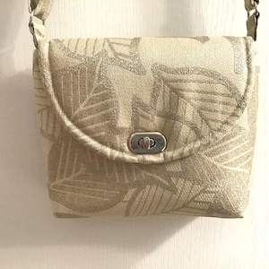 Tan Embossed Leaf Crossbody Purse, Beige Crossbody, Crossbody with Clasp Close, Crossbody Purse, Canvas Crossbody, Gifts for Her