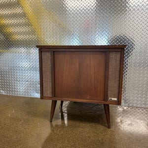 Record Console w/Bluetooth