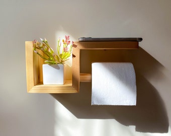 Toilet roll holder in Pine | bathroom shelve | PAPEREY