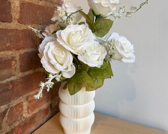 Glass Vase with 3D-Printed Textured Sleeve – Modern Decorative Accent