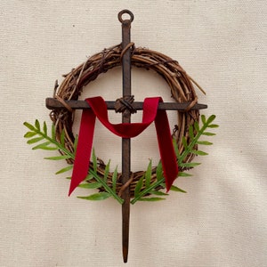 Lent Palm Sunday Easter Small Nail Cross Wreath - Christian Catholic Gift - Home Decor Altar Tiered Tray