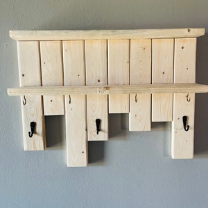 Estante multifuncional de madera natural