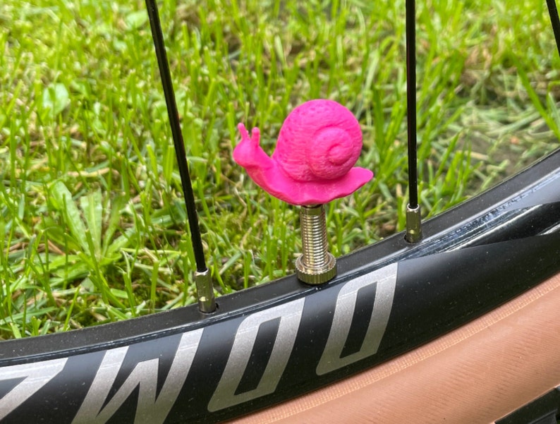 Pinke Ventilkappen mit Schneckenmotiv,Fahrrad Gadgets für französiches Ventil,Ventil Kappen Fahrrad, Ventilabdeckung fahrrad,3d Druck