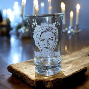 Schnapsglas personalisiert mit Gravur | Foto Name Logo