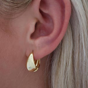 Chunky Gold Hoop Earrings, Curved Chubby Statement Earrings, Curved Teardrop Gold Hoops, 1cm Thick, 18k Gold Earrings