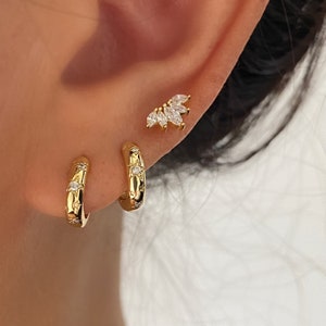 Star Gold Huggie Hoop Earrings, Small Gold Huggie, 925 Sterling Silver Hoops, Celestial, Dainty, Ear stack, Second Earrings, Gift for Her