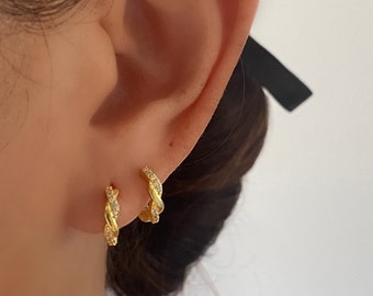 Twisted Gold Huggie Hoop Earrings, Dainty Sterling Silver Earrings, 18k Gold Plated Hoop, Gift for her, Bride and Bridesmaid Earrings