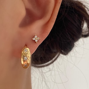 Starburst Gold Huggie Earrings, Star Gold Hoops, Minimalist Gold Jewellery, Tiny Gold hoops, Second Piercing, Helix, 18k Gold Plated, Gift
