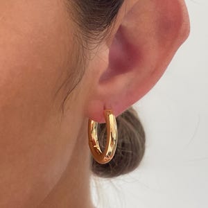 Classic Gold Hoop Earrings, 4mm Gold Earrings, Simple Everyday Earrings, Gift for Her, Boho earrings, Gift for Her, 18k gold plated Hoop