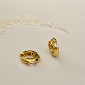 Gold Chubby Hoop Earrings, Chunky Thick Gold hoops, Cubic Gold Hoop, Bold Jewellery, Trendy Modern Hoops, Minimalist Earrings, 18k Gold pt