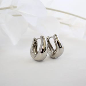 Silver Chunky Twist Hoop Earrings, Thick Silver Hoop Medium Small, Chubby Silver Hoop, Waterdrop Silver Hoop, Gift for her, Christmas gift