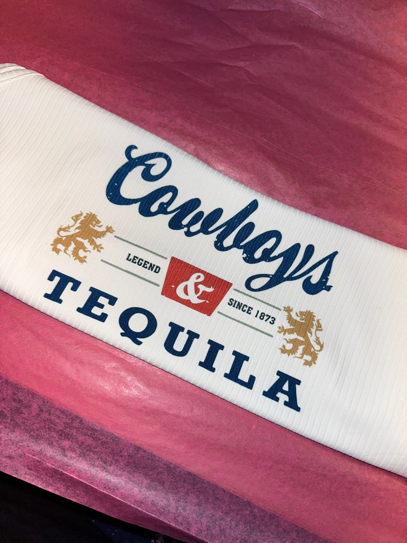 Chemise cowboys et tequila, débardeur bière, haut court d'été blanc, tenue de concert country, t-shirt coors image 4