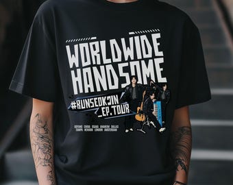 Jin ツアーTシャツ　フォトカード付 JINサイズ RUNSEOKJIN in JAPAN Tシャツ JINサイズ 黒トレカBTS - メルカリ