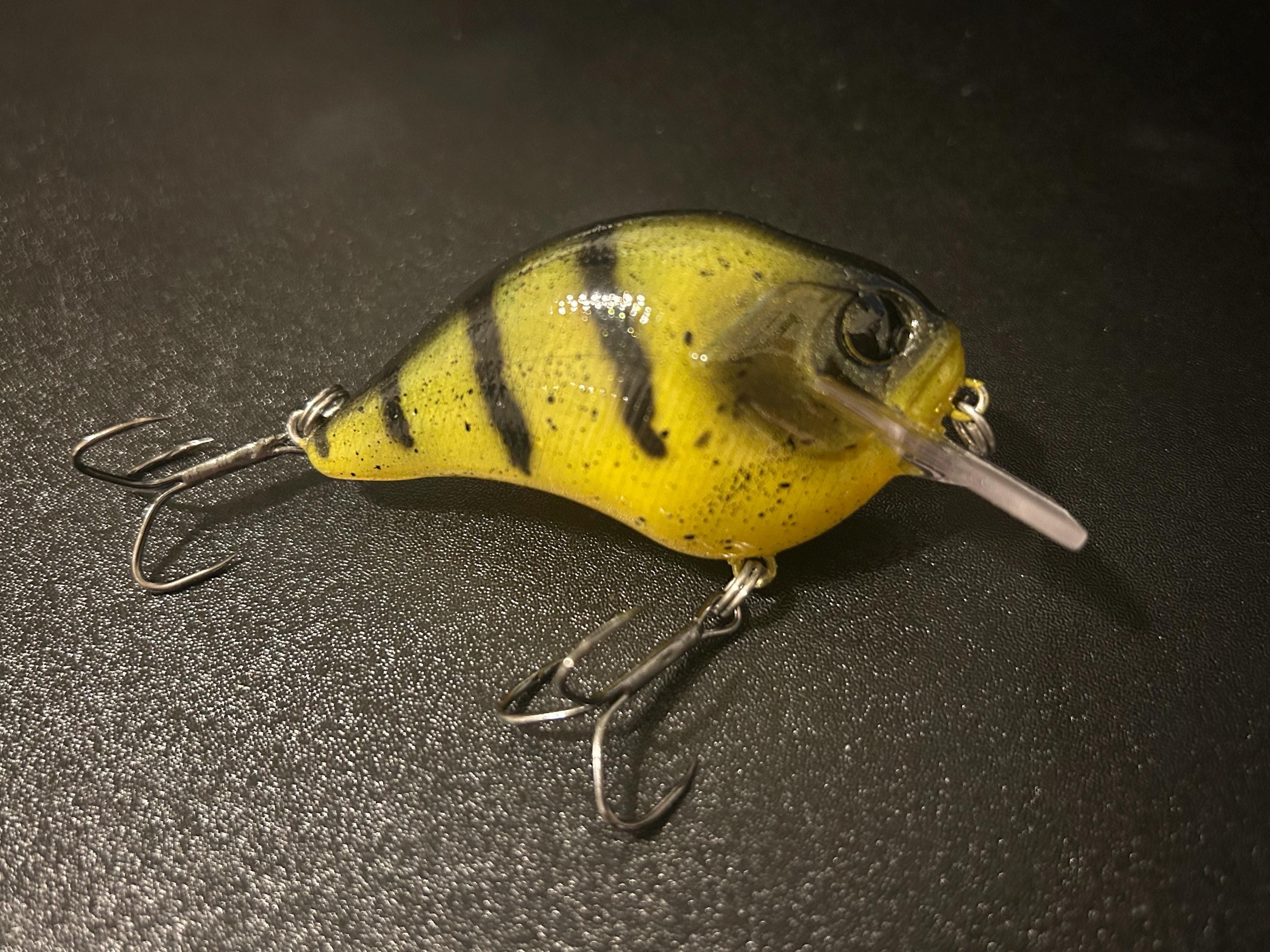 Limited Edition Bumblebee Squarebill Crankbait: Collector's Fishing Lure -  Etsy
