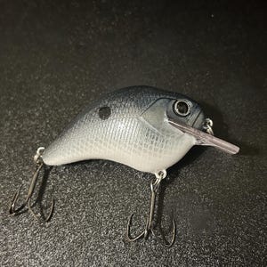 Purple Hyper Shift Shad Squarebill Crankbait: Limited Edition Fishing Lure