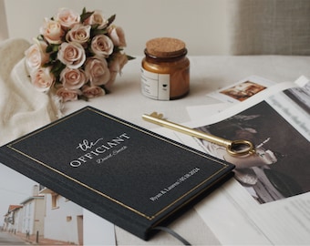 Custom linen Officiant Notebook for Wedding, Linen Officiant Notebook, Linen guest book for the Officiant, Wedding Day Gift, Gift for Couple