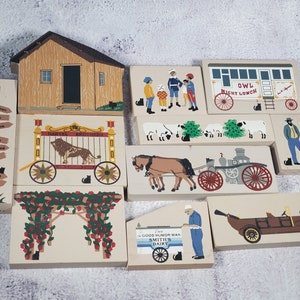 Vintage Set von 11 The Cats Meow Village Blocks Brewster School Little Town on the Prairie Laura Ingalls Wilder Hartel Brothers Circus Lion