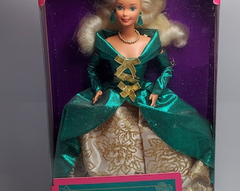 Limited Edition Evening Elegance Series Royal Enchantment Barbie 1995 14010 NRFB