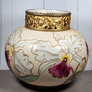 Vintage Hand Painted Porcelian Vase Iris with Gold Trim