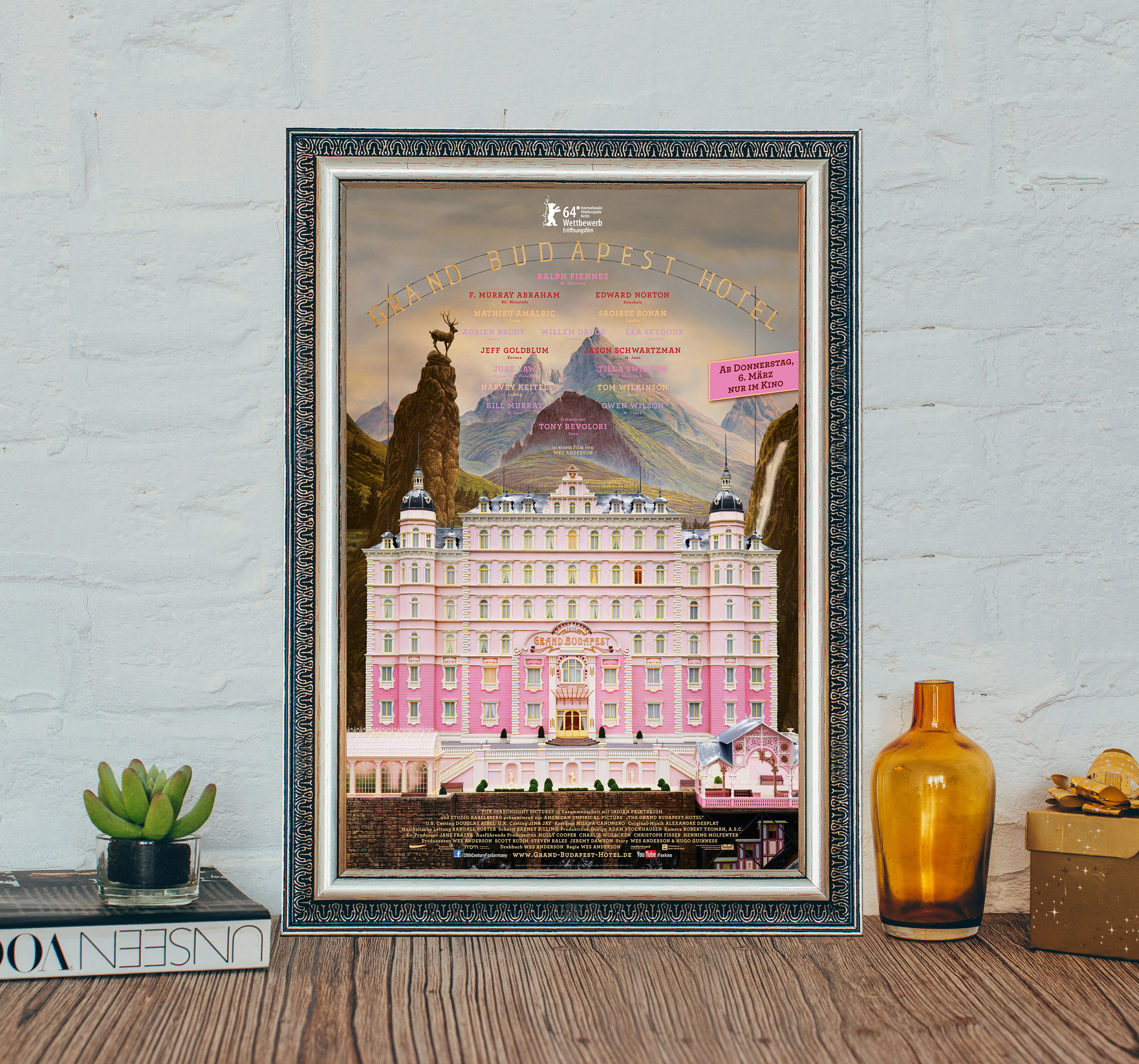 Poster Toile The Grand Budapest Hotel - 40 X 60 Cm - Décoration Murale Salon, Chambre - Impression Haute Qualité, Résistante Aux UV