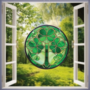 Shamrock Suncatcher Window Hanging, Handcrafted Celtic Window Decor for Irish Heritage and Good Luck Charm, Sun catcher, Celtic Design.