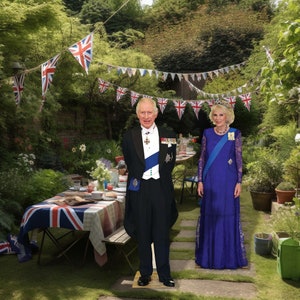 Paquet de fête en argent découpé pour le couronnement du roi Charles et de la reine Camilla - comprend les découpes, les masques de fête et une photo