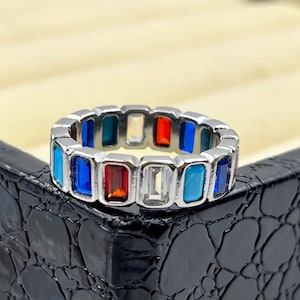 Kleurrijke multi-edelsteen Eternity-bandring – regenboog stokbrood kristalzilveren ring, statement stapelband, uniek sieradencadeau voor vrouwen