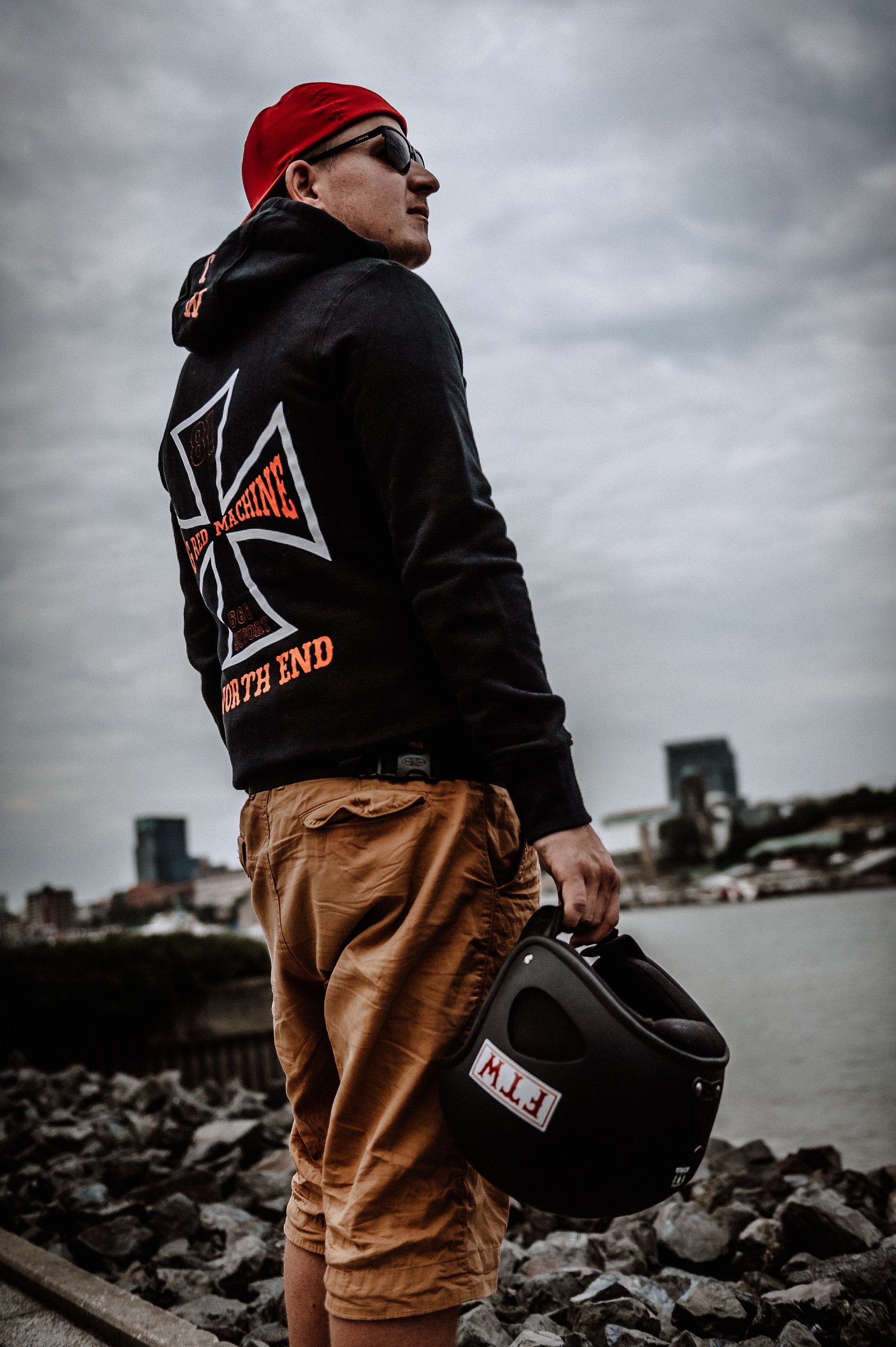 【再入荷】 Hells Angels END NORTH 81 CROSS Sweatshirt Zipper - Support トップス