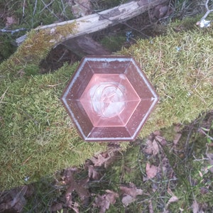 COPPERLOVE, A wonderful hexagon, copper and aluminum shavings pyramid filled with heartwarming love!