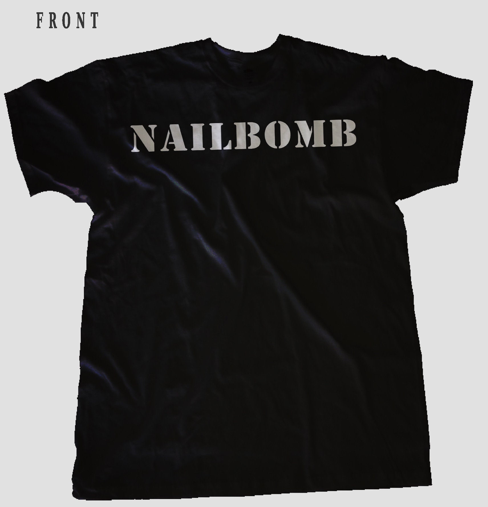 D D P Svcs.- 新しい Dtg/Dtf プリント T シャツ -NAILBOMB - サイズ 