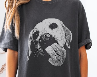 Labrador Licking Tongue Out Shirt – Funny Lab Dog Face Print for Labrador Mom & Dad