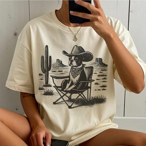 Boston Terrier Shirt – Vintage Cowboy Dog Tee, Retro Western Style for Boston Mom, Dad & Dog Lovers, Chill Country Ranch Wild West Gift