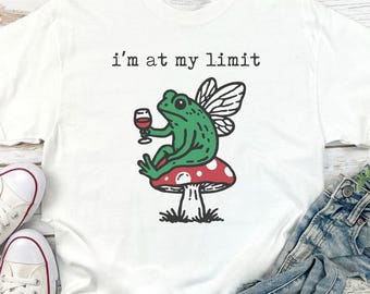 その他 jp Funny Frog T-shirt – I'm at My Limit, Green Toad on Mushroom