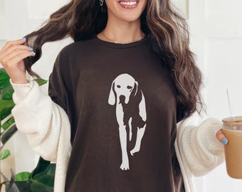 Camiseta con silueta minimalista de perro Coonhound: Camiseta para amantes de los perros.