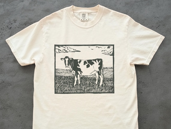 Linocut Cow T-Shirt: Vintage Farm Animal Graphic Tee, Rustic Country Style Shirt, Unique Cow Lover Farmer Gift, Retro Barnyard Top