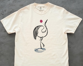 Japanese Crane Linocut T-Shirt – Elegant Bird Art, Asian Wildlife, Nature Lover Gift Tee