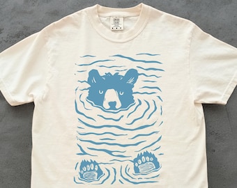 Minimalist Linocut Bear Graphic Tee - Pastel Nature Art