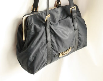 MOSCHINO Redwall zwarte handtas, mode draagtas, Made in Italy nylon tas, zeldzame vintage tas, Zwart Nylon & Lederen Trim Grote Tote Bag,