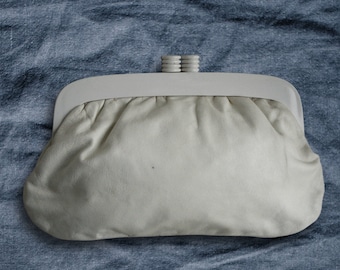 Ivory Leather Kiss Lock Clutch: Italian Retro Wedding Purse