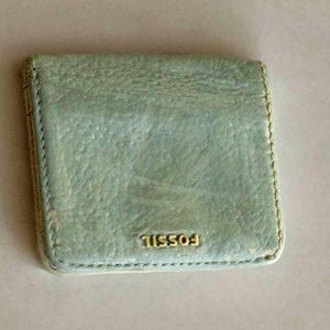Fossil Wallet, Grey Leather wallet, Minimalist Cardholder, Genuine Leather Wallet, Designer 's Leather Pouch, Luxury Accessories for Him