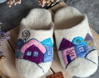 Chaussons feutrés faits main en laine écologique rustique, chaussures artisanales chaudes, cadeau pour pendaison de crémaillère, mariage, retraite