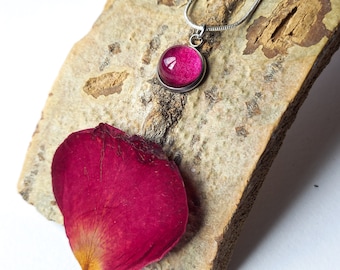 Pressed rose petal, real rose petal, botanical pendant, real flower pendant, petal detail