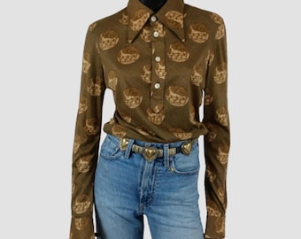 Vintage 70s Novelty Print Shirt: Cross Country Hurdlers, Fitted Knit