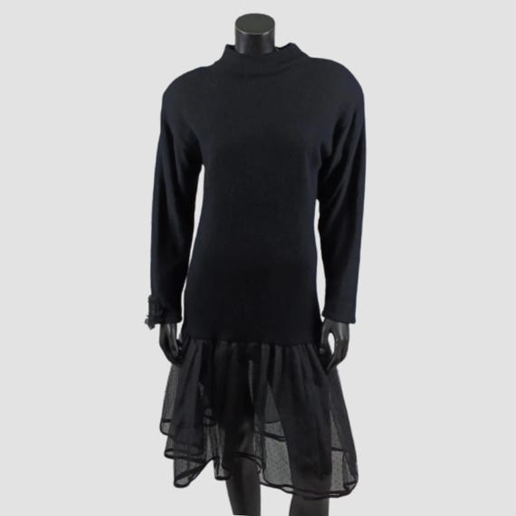 embroidered velvet dress Black embroidered velvet dress with chiffon train
