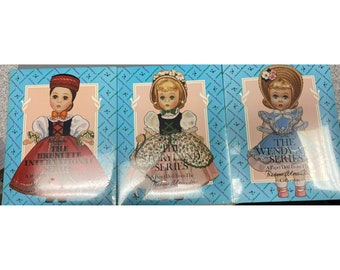 MADAME ALEXANDER 3 nouvelles poupées en papier d'emballage 1993 Peck Gandre - Wendy Ann, brune, conteuse